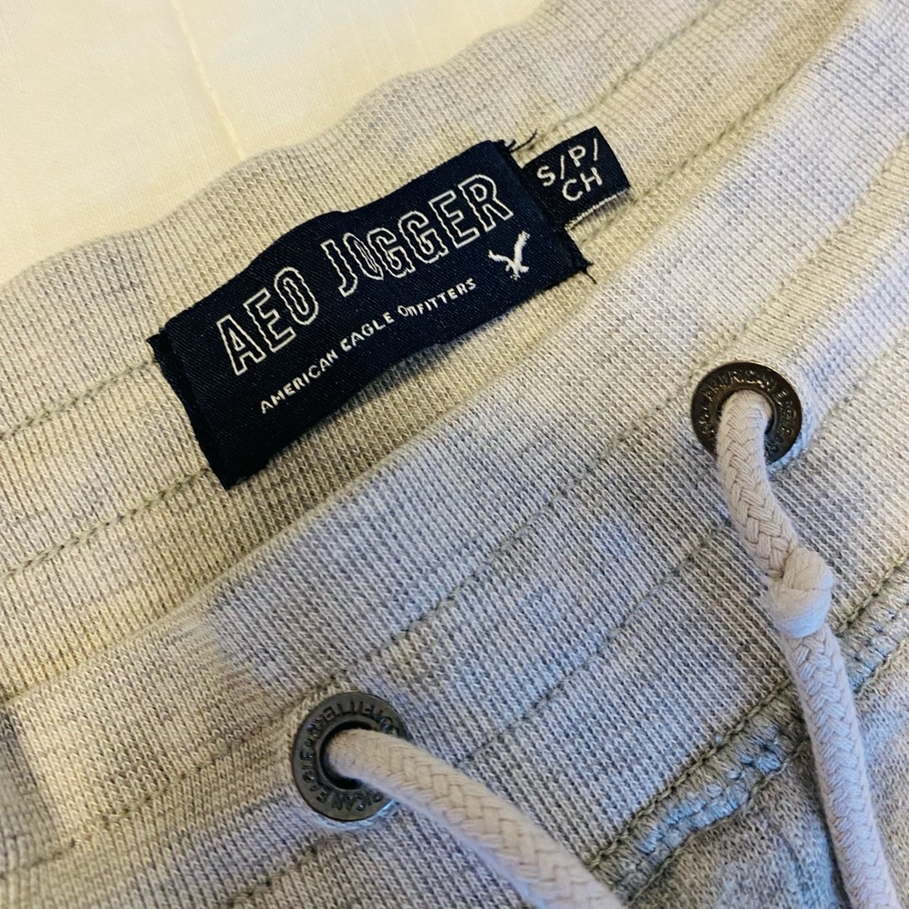 American Eagle Joggers